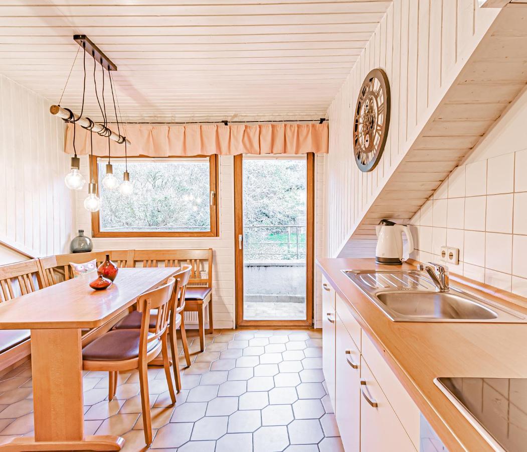 Johannishof Wein-Cafe & Gaestehaus Langsur Екстериор снимка