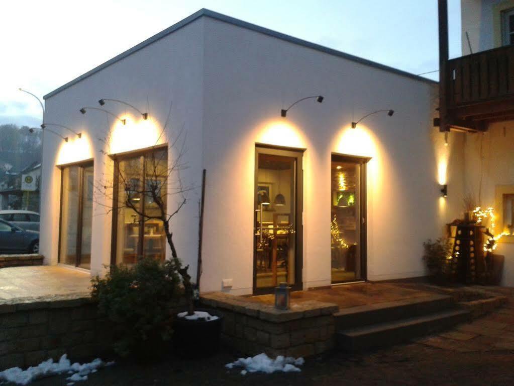 Johannishof Wein-Cafe & Gaestehaus Langsur Екстериор снимка